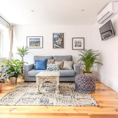 Bed & Breakfast Lx Design Near Congress Center 4*