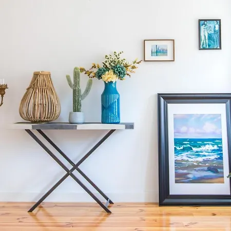 Lx Design Near Congress Center