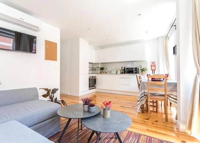 Lx Design Near Congress Center Bed & Breakfast