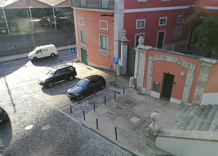 Bed & Breakfast Lx Design Near Congress Center 4*