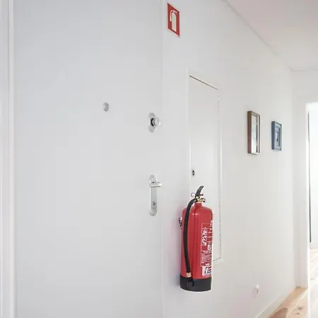 לינה וארוחת בוקר Lx Design Near Congress Center *